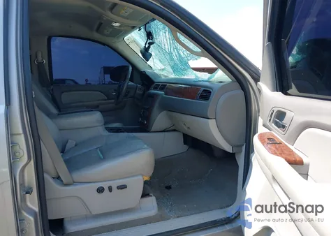 2007 Chevrolet Silverado 1500 Ltz из США, поврежденный, VIN 2GCFK13Y771630334